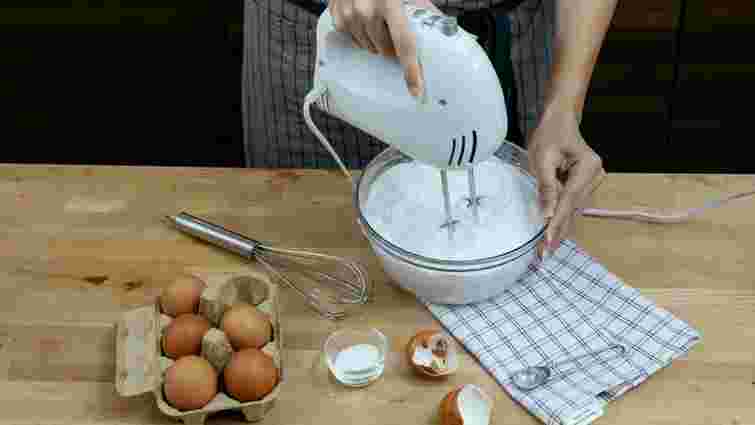 Холодний чи теплий: який білок збивається ідеально