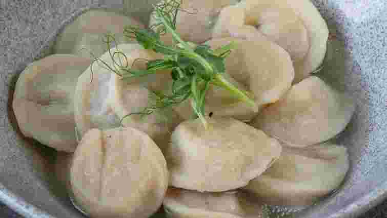 Чому не можна кидати пельмені в окріп: неочікувана причина