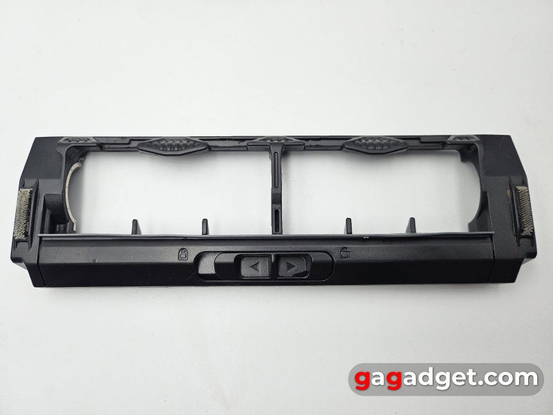 Детальний огляд робота-пилососа Samsung Jet Bot Combo AI з паровою дезінфекцією