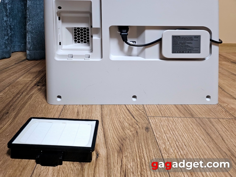 Детальний огляд робота-пилососа Samsung Jet Bot Combo AI з паровою дезінфекцією