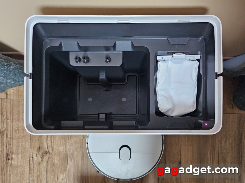 Детальний огляд робота-пилососа Samsung Jet Bot Combo AI з паровою дезінфекцією