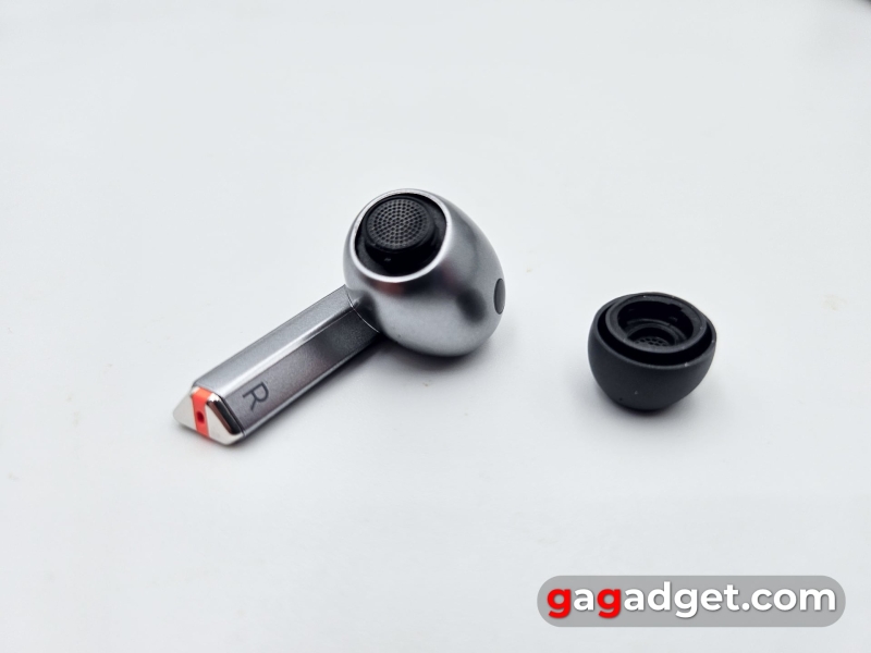 Чужий посеред своїх: огляд флагманських TWS-навушників Samsung Galaxy Buds 3 Pro