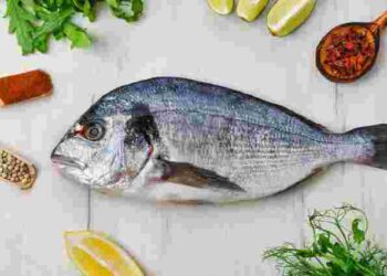 Як прибрати запах риби на кухні після її приготування: ефективні методи