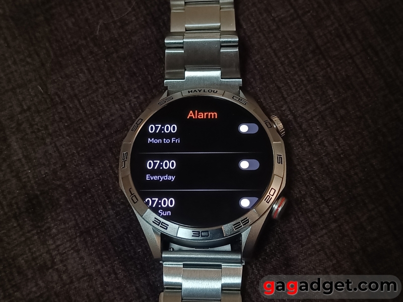 Металевий корпус і AMOLED-дисплей: огляд розумного годинника Haylou Solar 5 за 50 доларів