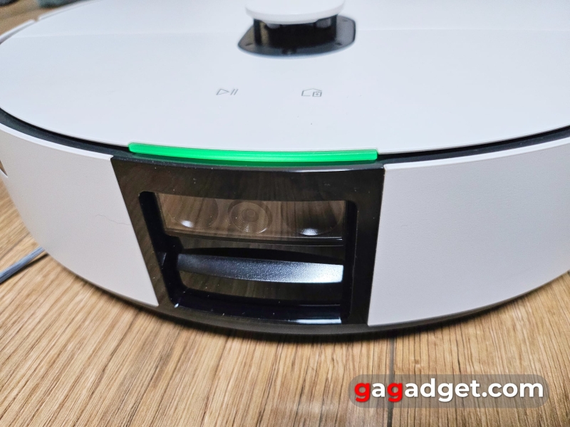 Детальний огляд робота-пилососа Samsung Jet Bot Combo AI з паровою дезінфекцією