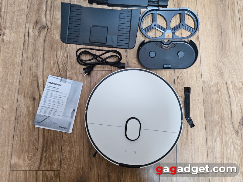 Детальний огляд робота-пилососа Samsung Jet Bot Combo AI з паровою дезінфекцією