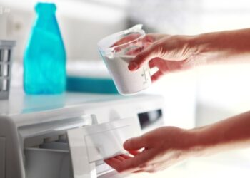 Цікаві лайфгаки щодо прання, які має знати кожен