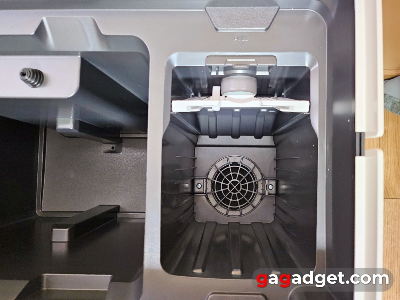 Детальний огляд робота-пилососа Samsung Jet Bot Combo AI з паровою дезінфекцією