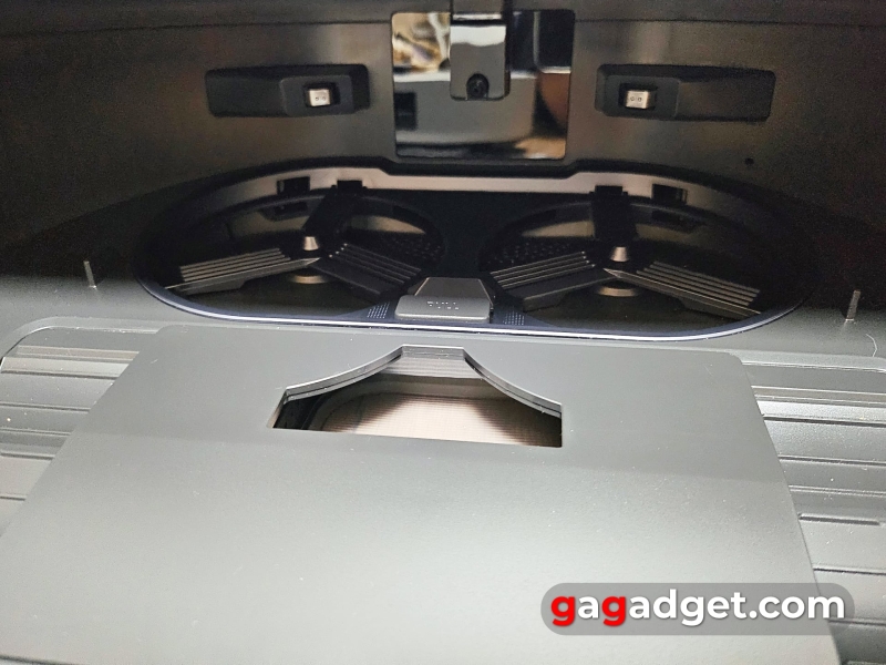 Детальний огляд робота-пилососа Samsung Jet Bot Combo AI з паровою дезінфекцією