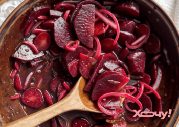 Это блюдо украинцы готовили еще 100 лет назад: экономный рецепт пикантной закуски (ВИДЕО)