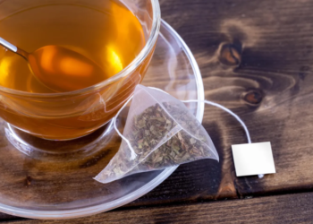 Известна точная цифра: сколько минут держать чайный пакетик для идеального вкуса