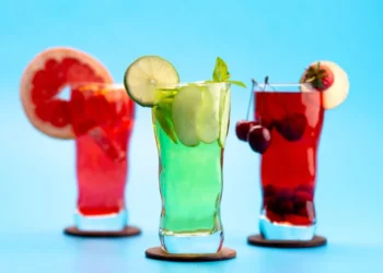 Як швидко охолодити напої: прості лайфхаки