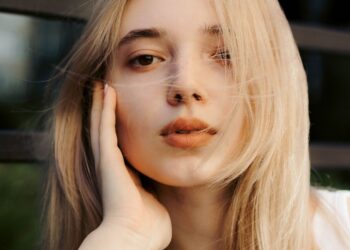 Якими кислотами та як правильно можна користуватися влітку