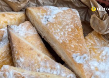 На Масленицу приготовьте это невероятное творожное печенье: аппетитный и простой десерт (ВИДЕО)