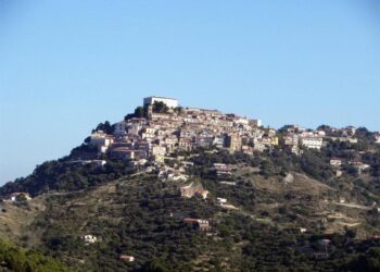 Неймовірне італійське приморське село краще за Позитано: у чому його принадність