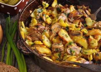 Почему жареный картофель превращается в кашу: ошибки, которые могут испортить блюдо