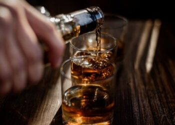 “Правило 3К”: сомелье назвал три продукта, которые идеально сочетаются с коньяком