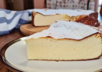 Просто смешайте и запихайте в духовку: рецепт невероятно нежного блюда из простейших продуктов