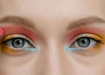 Рекомендації для підбору тіней для очей: для якого кольору, які відтінки підбирати