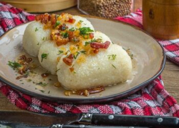 Старинное украинское блюдо: как приготовить сытные и вкусные штурханцы (ВИДЕО)