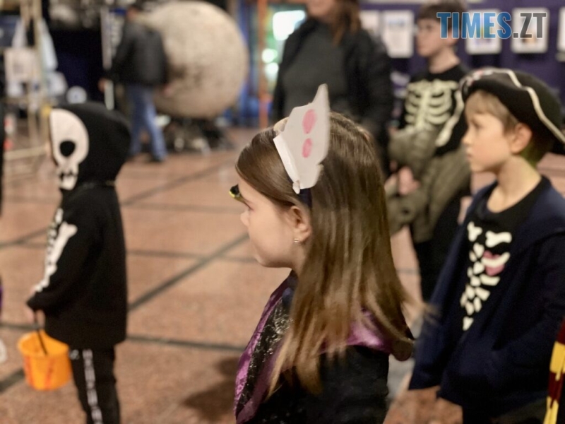 Відьми, маги та павуки: “Космічний Хелловін” у музеї в Житомирі (ФОТОРЕПОРТАЖ)