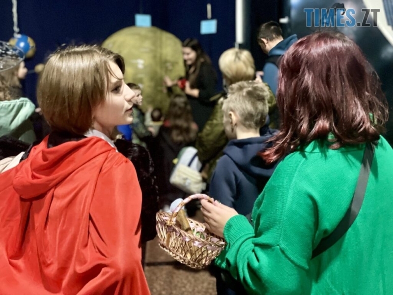Відьми, маги та павуки: “Космічний Хелловін” у музеї в Житомирі (ФОТОРЕПОРТАЖ)