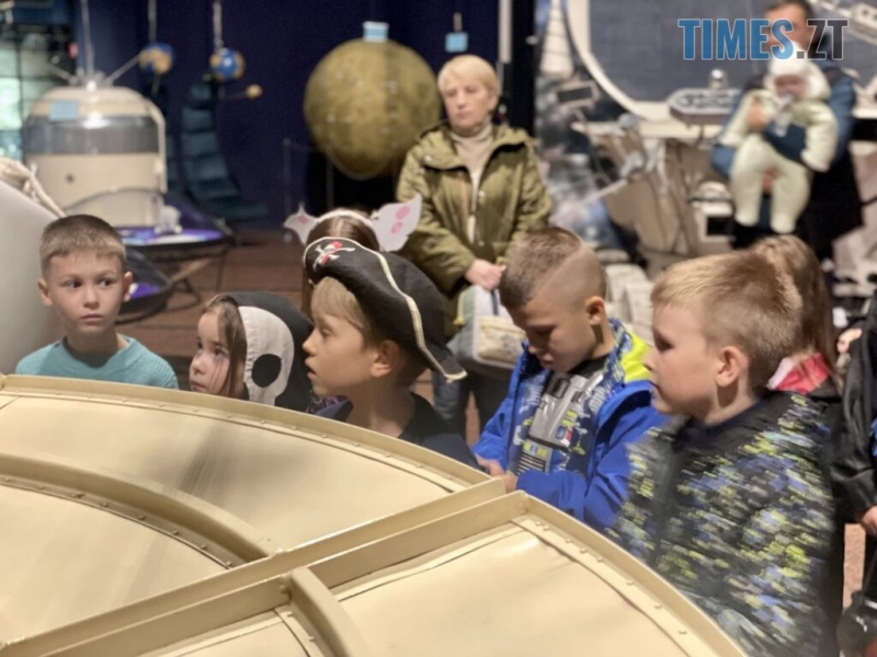 Відьми, маги та павуки: “Космічний Хелловін” у музеї в Житомирі (ФОТОРЕПОРТАЖ)