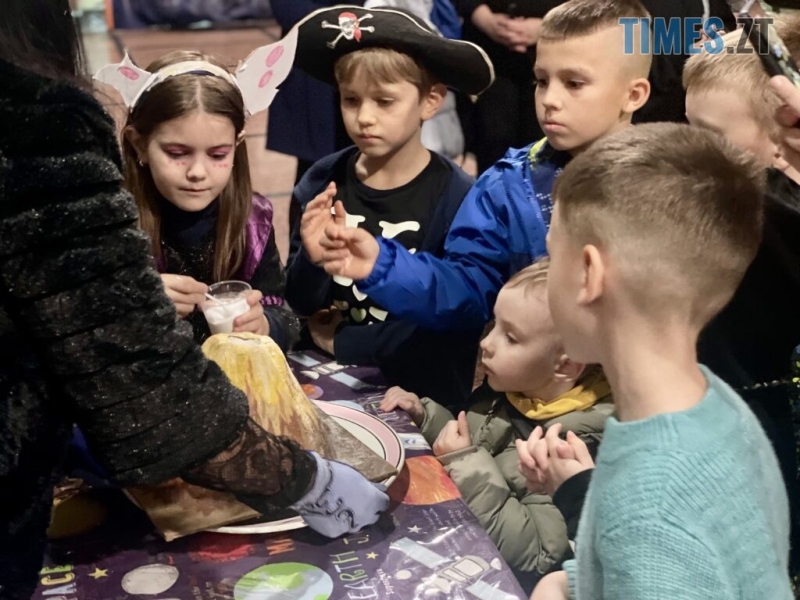 Відьми, маги та павуки: “Космічний Хелловін” у музеї в Житомирі (ФОТОРЕПОРТАЖ)