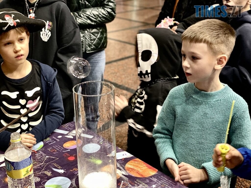 Відьми, маги та павуки: “Космічний Хелловін” у музеї в Житомирі (ФОТОРЕПОРТАЖ)