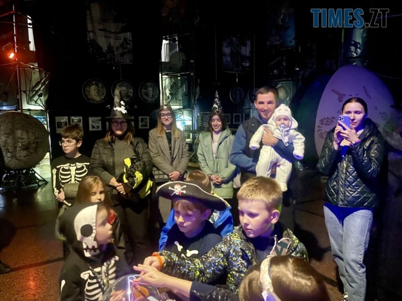 Відьми, маги та павуки: “Космічний Хелловін” у музеї в Житомирі (ФОТОРЕПОРТАЖ)