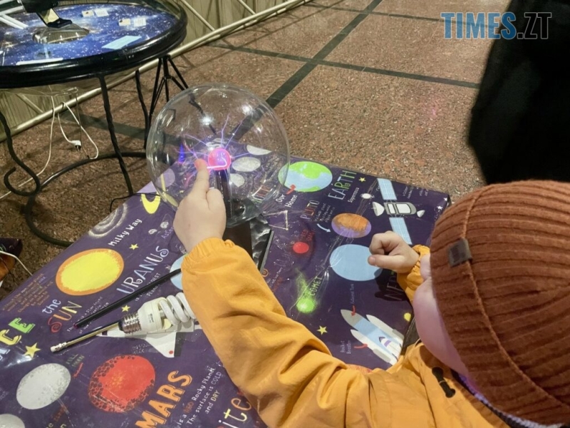 Відьми, маги та павуки: “Космічний Хелловін” у музеї в Житомирі (ФОТОРЕПОРТАЖ)