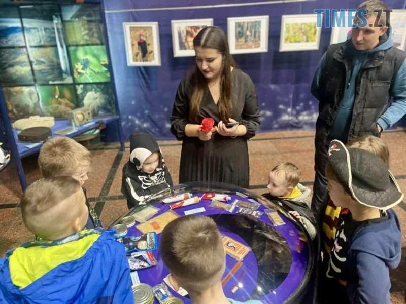 Відьми, маги та павуки: “Космічний Хелловін” у музеї в Житомирі (ФОТОРЕПОРТАЖ)