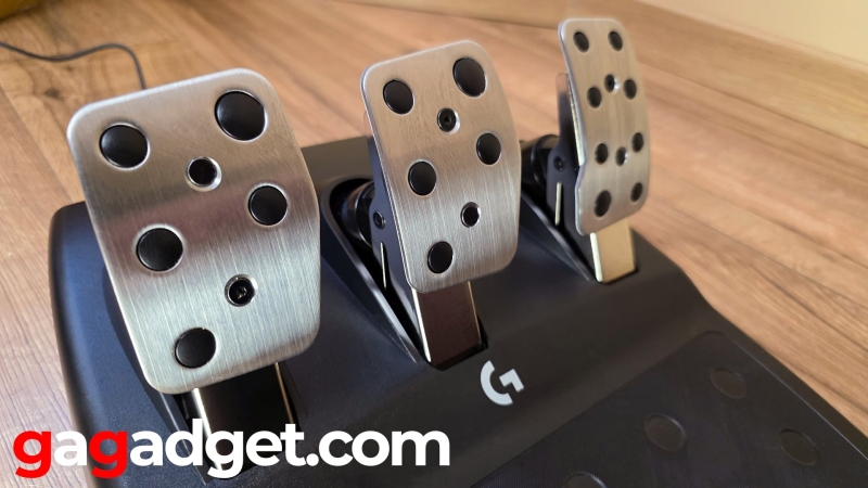 Технології задоволення: огляд керма Logitech G923 з TRUEFORCE