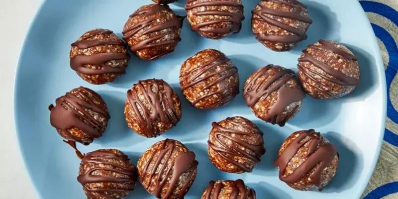 Не&nbsp;лише в&nbsp;десертах. Як їсти фініки&nbsp;&mdash; універсальний фрукт, який буває солодким і пікантним