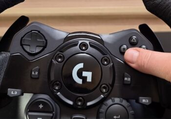 Технології задоволення: огляд керма Logitech G923 з TRUEFORCE