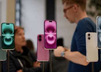 Купівля вітринного смартфона — які проблеми ховаються за знижкою