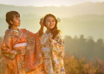 Домашня японська маска, яка стирає пігментні плями зі шкіри обличчя