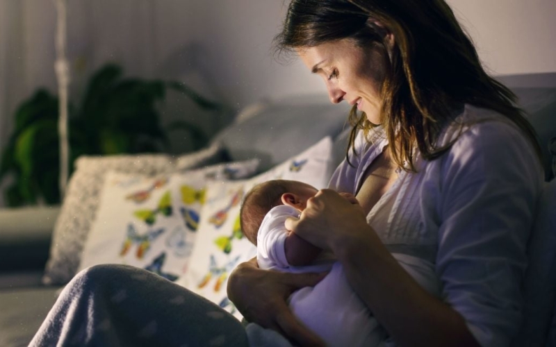 Донорське молоко: чи може воно принести користь вашому немовляті