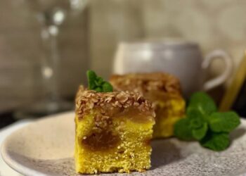 Если дома есть несколько яблок, приготовьте этот роскошный немецкий пирог: десерт с хрустящей корочкой (РЕЦЕПТ)