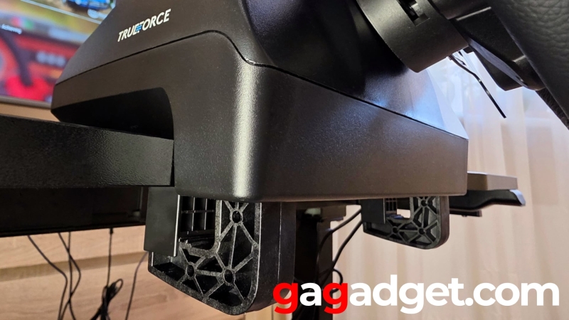 Технології задоволення: огляд керма Logitech G923 з TRUEFORCE