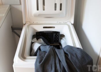 Як очистити пральну машину з верхнім завантаженням: корисні поради