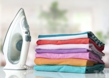 Якщо немає праски під рукою: як розгладити одяг