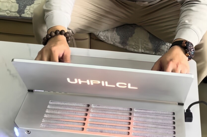 Ноутбук з десктопною NVIDIA RTX 5090 підтримує звичайні компоненти ПК і важить 5 кг