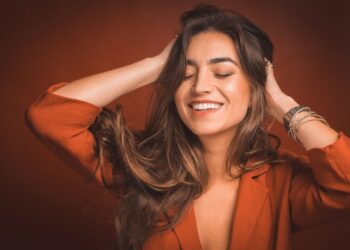 П’ять продуктів, які допоможуть зробити волосся густим і міцним — це працює!