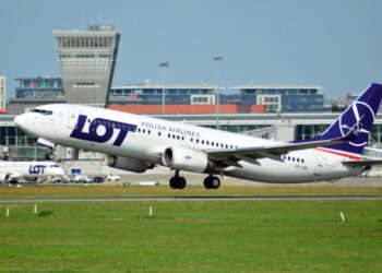 Польська LOT незабаром почне літати ще за кількома топовими напрямками