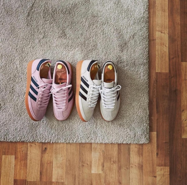 Повинне бути у вашому гардеробі: п'ять наймодніших пар взуття для весни-2025