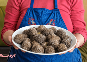 Пожалуй, самый простой рецепт пирожных: вы потратите на них 20 минут (ВИДЕО)