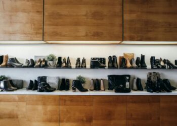 Розкриваємо карти: все про матеріали для ідеального взуття