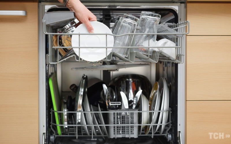 Ви будете здивовані: 20 неочікуваних речей, які можна мити у посудомийній машині