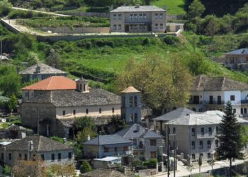 Віддалений рай для туристів: експерти назвали регіон Греції, який “повертає нас у минуле”